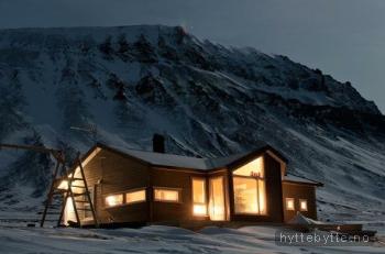 Klikk for stort bilde av 'Flott Hytte like ute for Longyearbyen på Svalbard, '