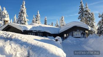 Klikk for stort bilde av 'Skeikampen: hytte+anneks ved alpin og skiløypene'